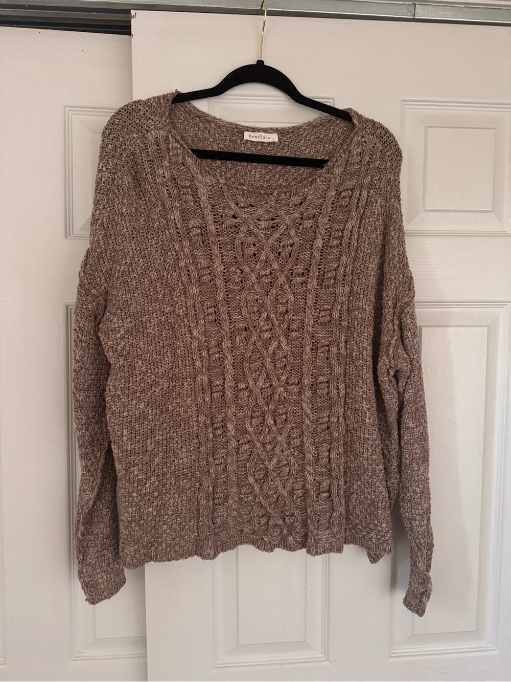 Neuflora Sweater